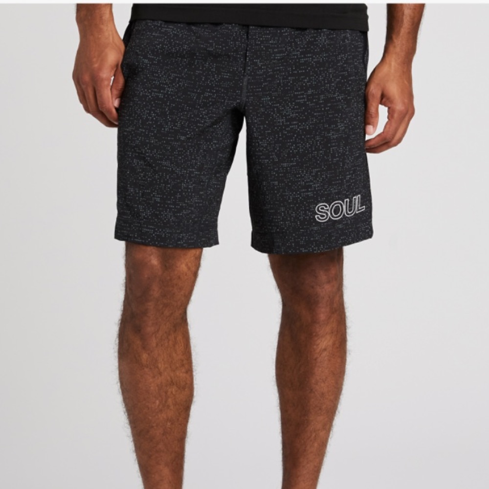Nwt Lululemon pace breaker shorts with soul logo